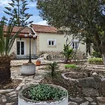 빌라 Almyros Garden House
