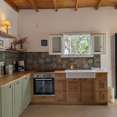 Almyros Garden House *