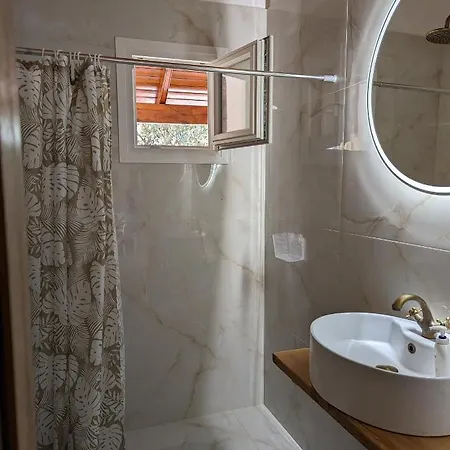 Almyros Garden House Vila