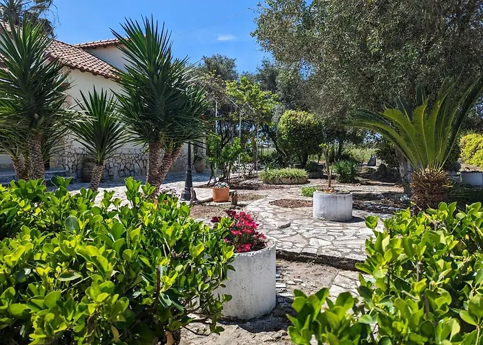 Villa Almyros Garden House Akharavi