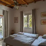 Almyros Garden House ヴィラ アカラヴィ