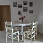 Almyros Garden House ヴィラ