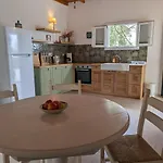 ヴィラ Almyros Garden House アカラヴィ