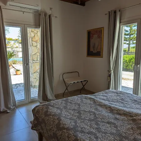 Almyros Garden House * Aharávi