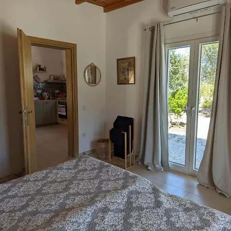 Almyros Garden House * Aharávi