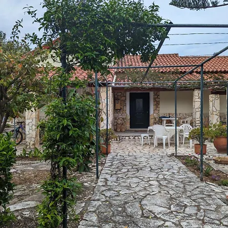 Villa Almyros Garden House *
