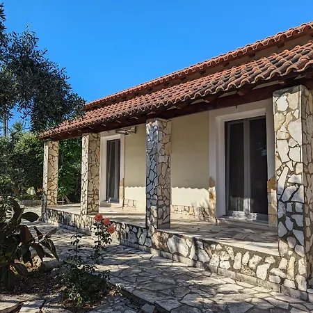 Almyros Garden House Villa Aharávi