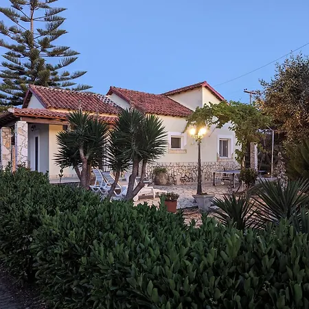 Almyros Garden House Villa Aharávi
