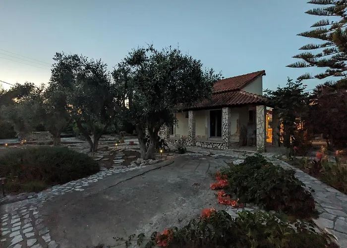 Villa Almyros Garden House Acharavi (Corfu)